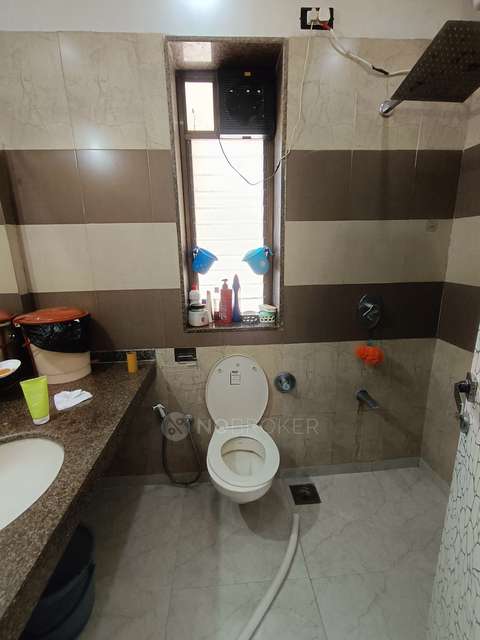 2 BHK Flat In Shrishti Co-op Hsg Society Kalpataru For Sale  In  Mira Bhayandar	