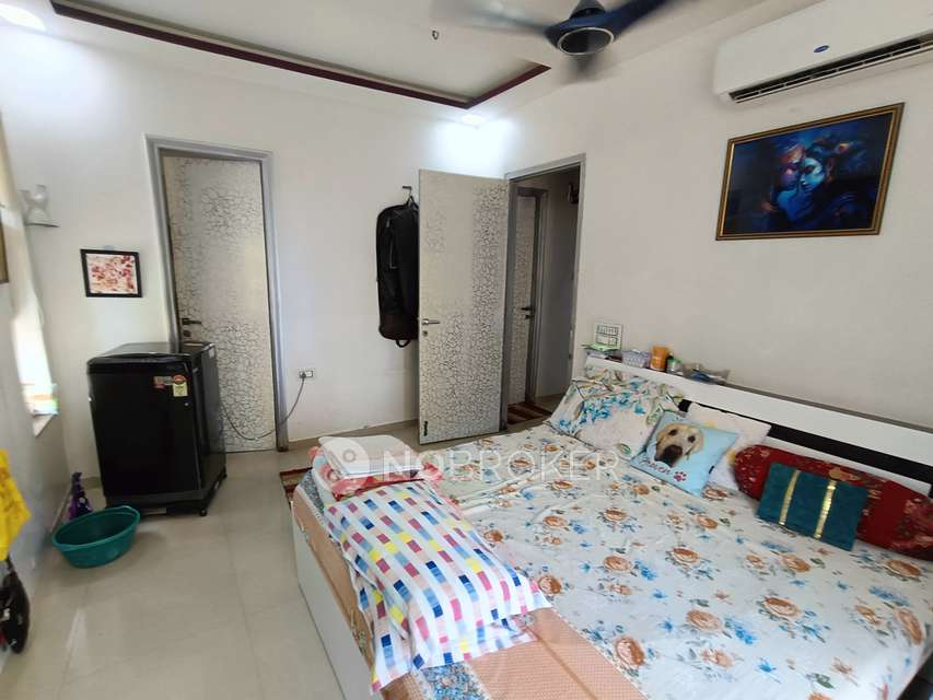 2 BHK Flat In Shrishti Co-op Hsg Society Kalpataru For Sale  In  Mira Bhayandar	