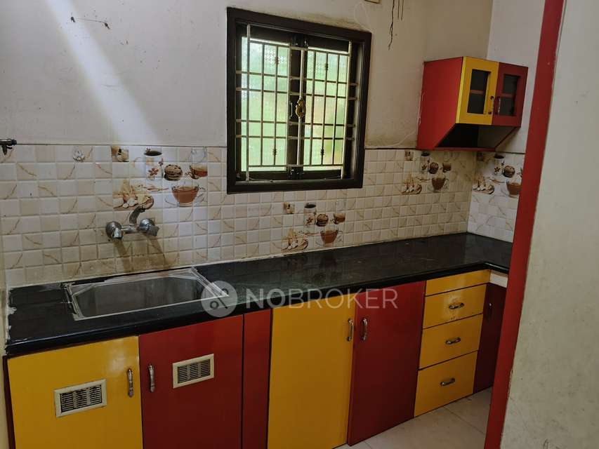 2 BHK Flat In Kr Thanikachalam Nagar  For Sale  In Ponniammanmedu