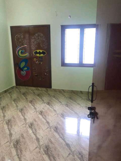 2 BHK Flat In Amirtham Flats For Sale  In 26x6+xvj, Vadapalani, Chennai, Tamil Nadu 600026, India