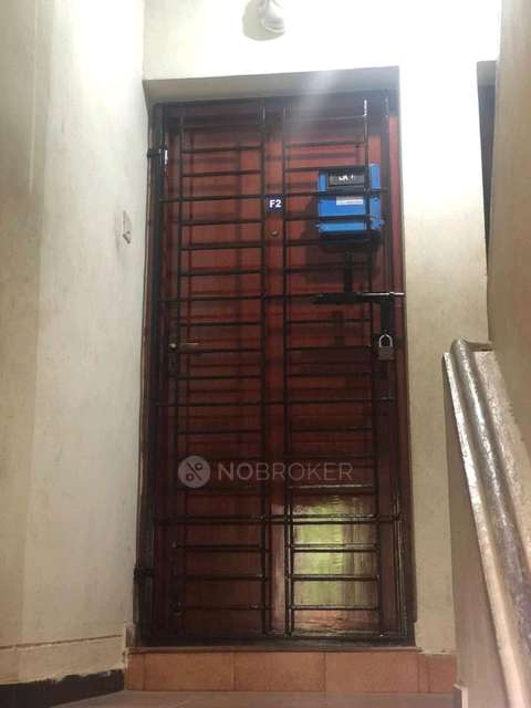 2 BHK Flat In Amirtham Flats For Sale  In 26x6+xvj, Vadapalani, Chennai, Tamil Nadu 600026, India