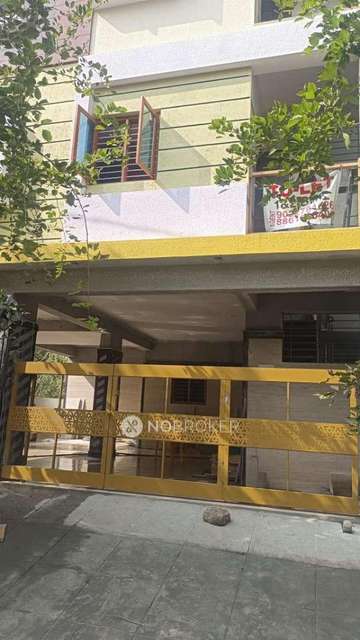 4+ BHK Flat In Standalone Building  For Sale  In Singasandra
