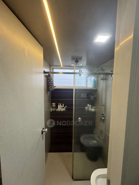 2 BHK Flat In Dani Sadan For Sale  In Walkeshwar