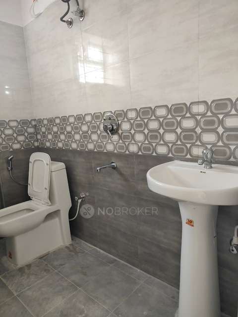 3 BHK Flat In Slv Vinayaka Enclave For Sale  In Kattigenahalli