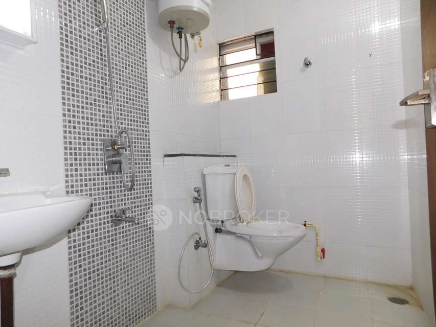 2 BHK Flat In  Chourasia Manor Phase 2 For Sale  In Kadubeesanahalli