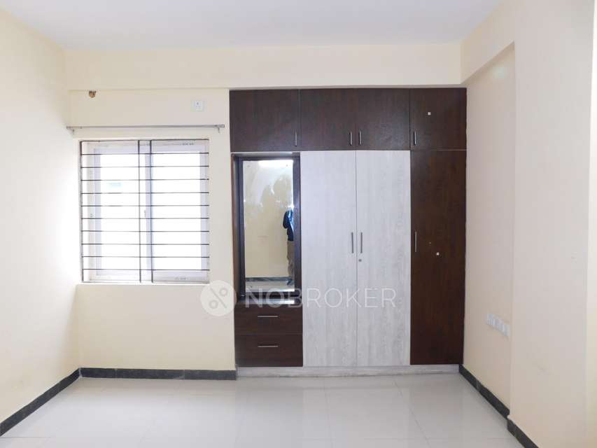 2 BHK Flat In  Chourasia Manor Phase 2 For Sale  In Kadubeesanahalli