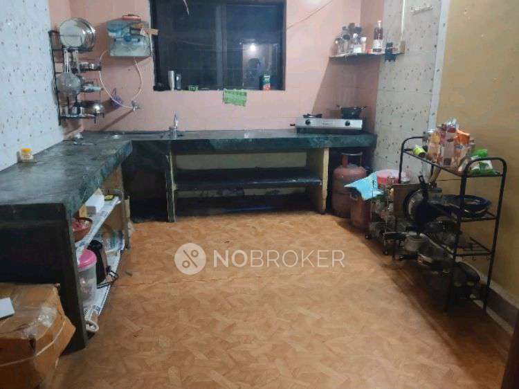 Single Room for Female In 2 BHK  In Ganraj Estate In Hadapsar,pune