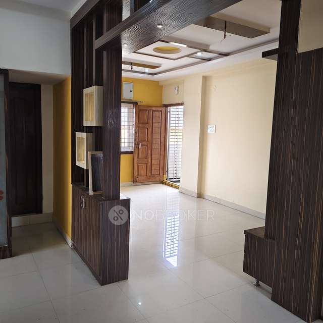 2 BHK Flat In Siri Elite Apament For Sale  In Hastinapuram, Sriramana Colony 