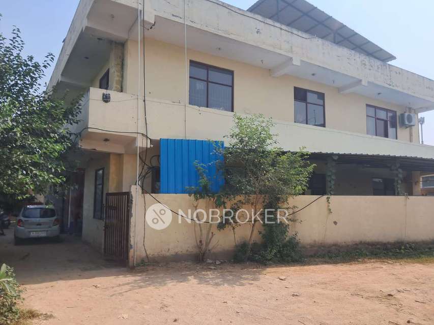 Office Space in Tilla Mode - Farukh Nagar Road, Ghaziabad for sale 