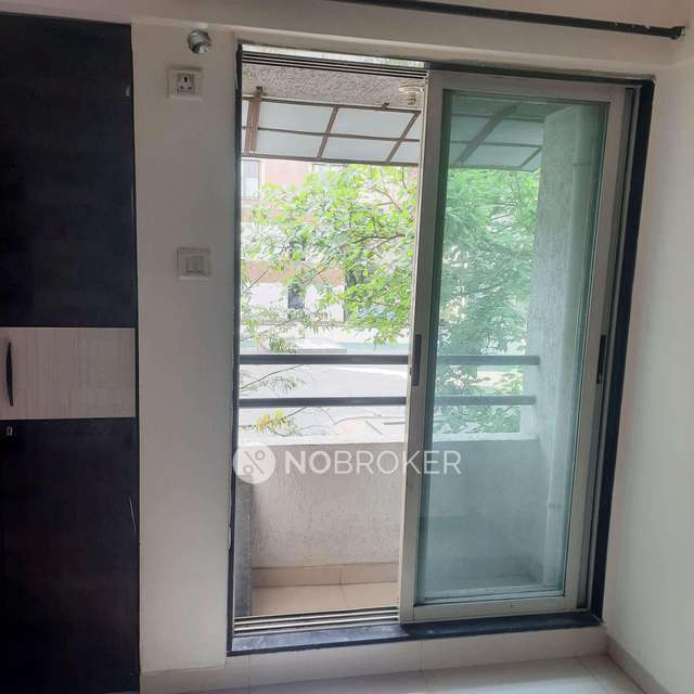 1 BHK Flat In  Ulhas Building,  For Sale  In Thane West