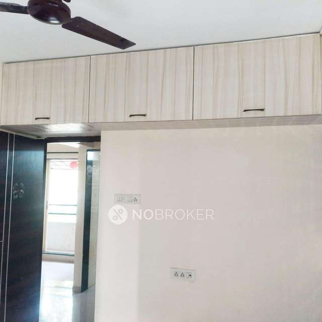 1 BHK Flat In  Ulhas Building,  For Sale  In Thane West