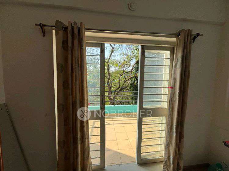 Single Room for Male In 3 BHK  In Daffodils In Shop No 3, Varuna Residency, Kate Vasti Pimple Saudagar, Kunj Colony, Pimple Saudagar, Pimpri-chinchwad, Pune, Maharashtra 411027, India