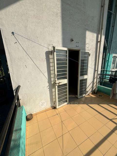 Single Room for Male In 3 BHK  In Daffodils In Shop No 3, Varuna Residency, Kate Vasti Pimple Saudagar, Kunj Colony, Pimple Saudagar, Pimpri-chinchwad, Pune, Maharashtra 411027, India