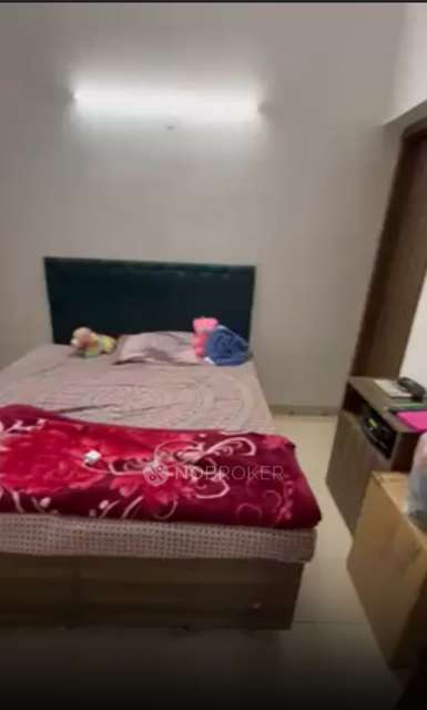 Single Room for Female In 1 RK  In Raheja Teachers Apartments In Sector 31