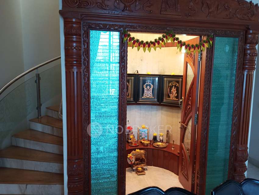 4+ BHK House For Sale  In Kithiganur