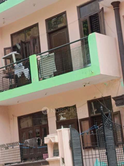 PG for Boys in Sector Alpha Ii 