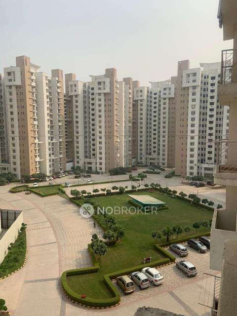2 BHK Flat In Logix Blossom Greens Noida For Sale  In Sector 143