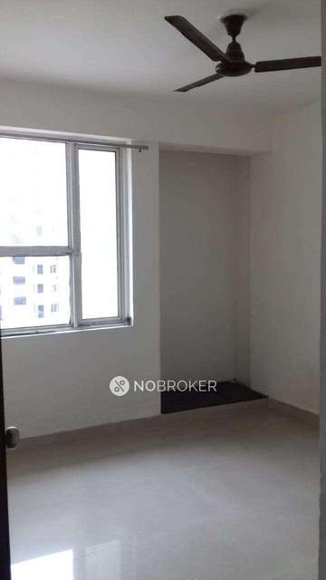 2 BHK Flat In Logix Blossom Greens Noida For Sale  In Sector 143