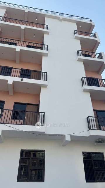 PG for Girls in Sector 154