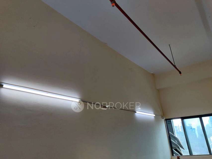 Shop in Nagpada, Mumbai for sale 