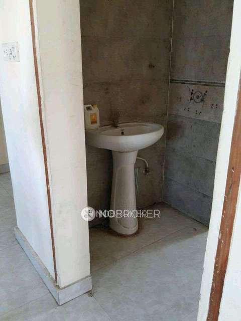 2 BHK Flat For Sale  In Kondhwa Budruk