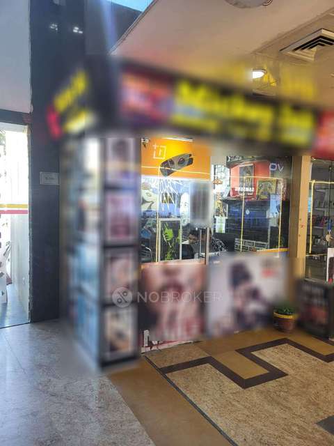 Shop in Gurgaon, Delhi for sale 