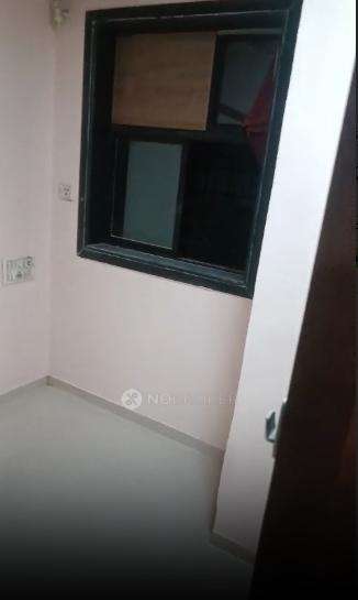 1 BHK Flat In Nigjtingale Chs For Sale  In Hindustan Naka