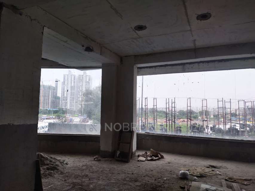 Commercial Property in Sector 45, Noida for sale 