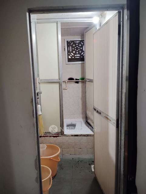 1 RK House For Sale  In Dahisar West 