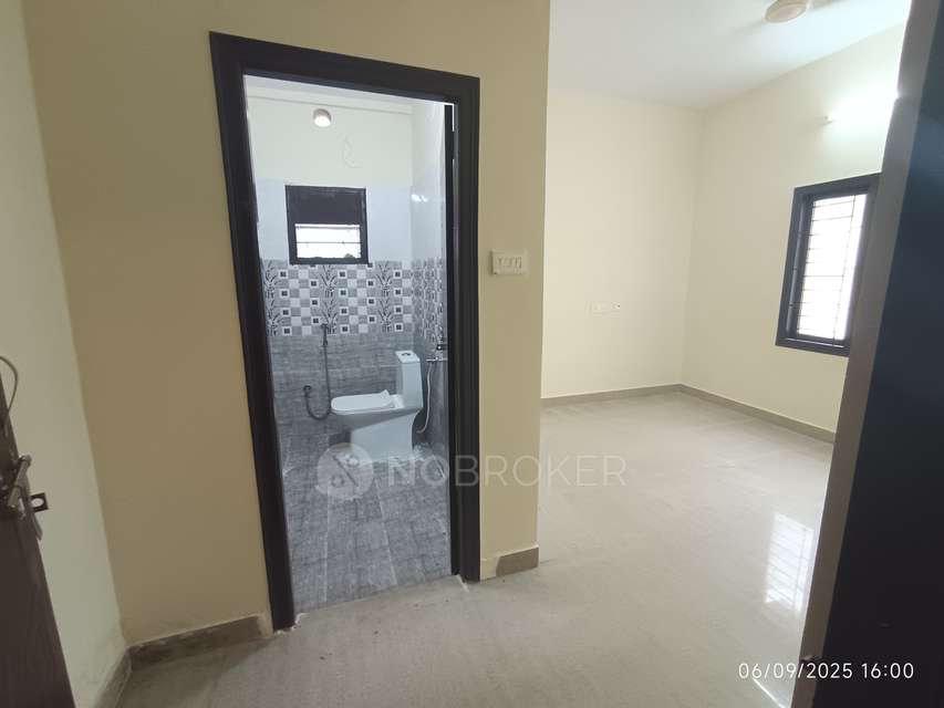 2 BHK Flat In Vishnu Priya  For Sale  In  Upperpally