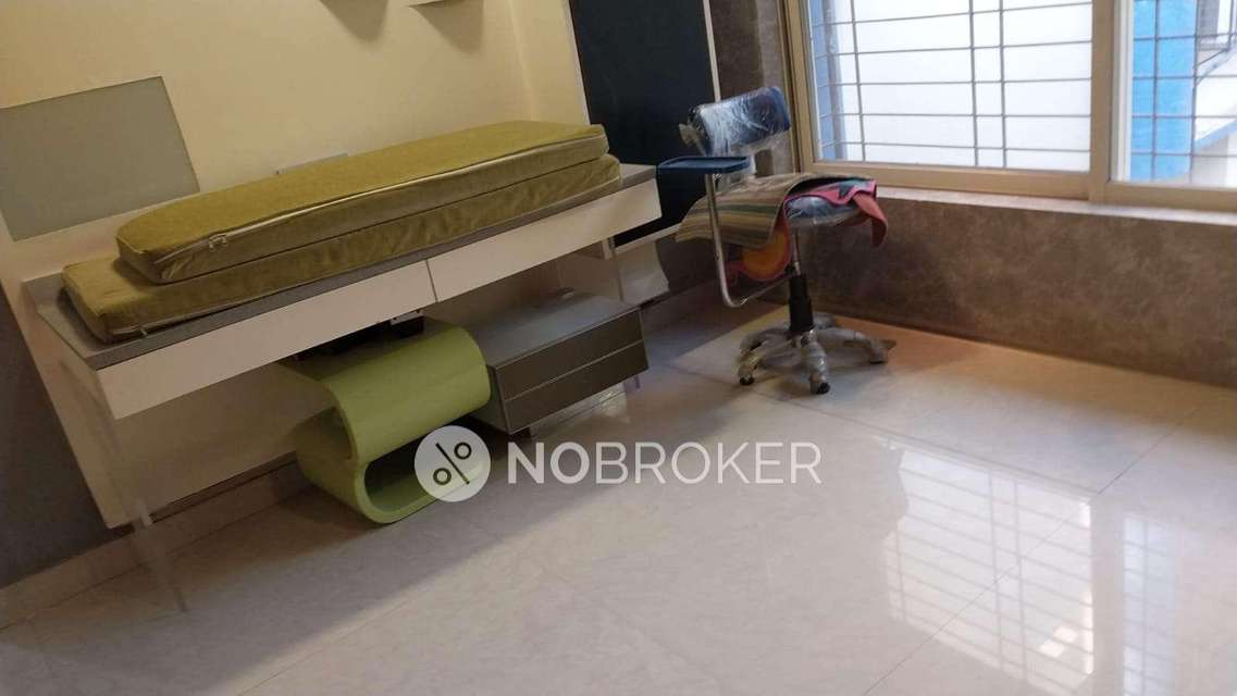 4 BHK Flat In Karishma Apartment For Sale  In Kandivali West