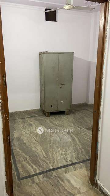 2 BHK Flat In Standalone Building  for Rent  In Katwaria Sarai