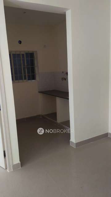 2 BHK Flat In Prabhavathi Paramount For Sale  In Electronic City