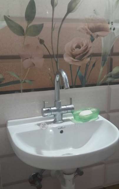 2 BHK Flat In Palace Orchard for Rent  In Mohammed Wadi