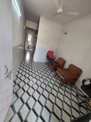 1 BHK House for Rent  In Sector 57