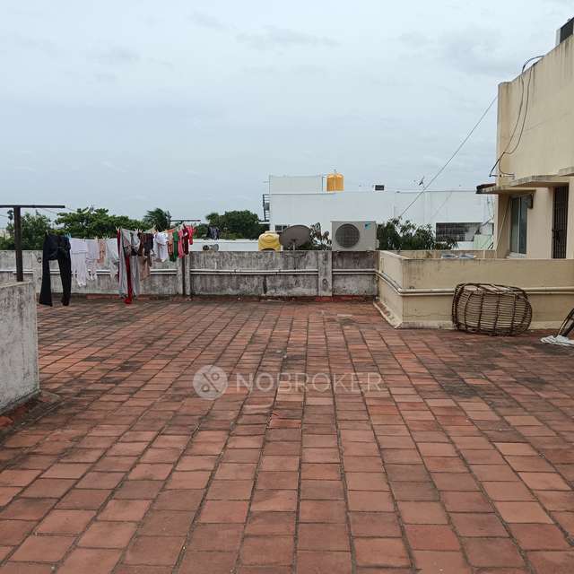 2 BHK Flat In Oyester Homes Crest Castle For Sale  In Cholambedu