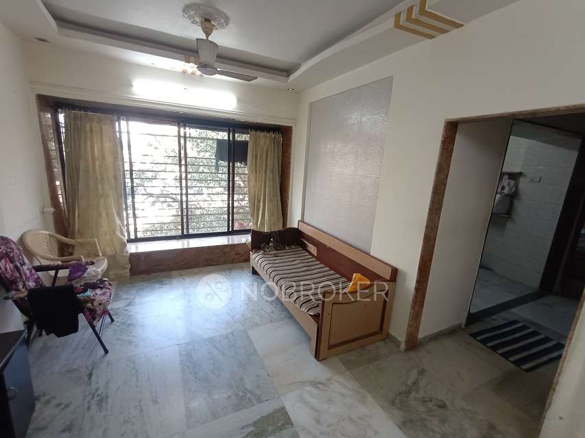 1 BHK Flat In Ambika Darshan  Chs Ltd  for Rent  In Kandivali East,