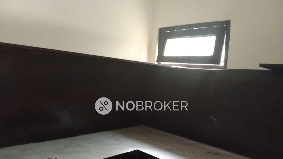 2 BHK Flat In Lig Dda Flats For Sale  In Pitam Pura