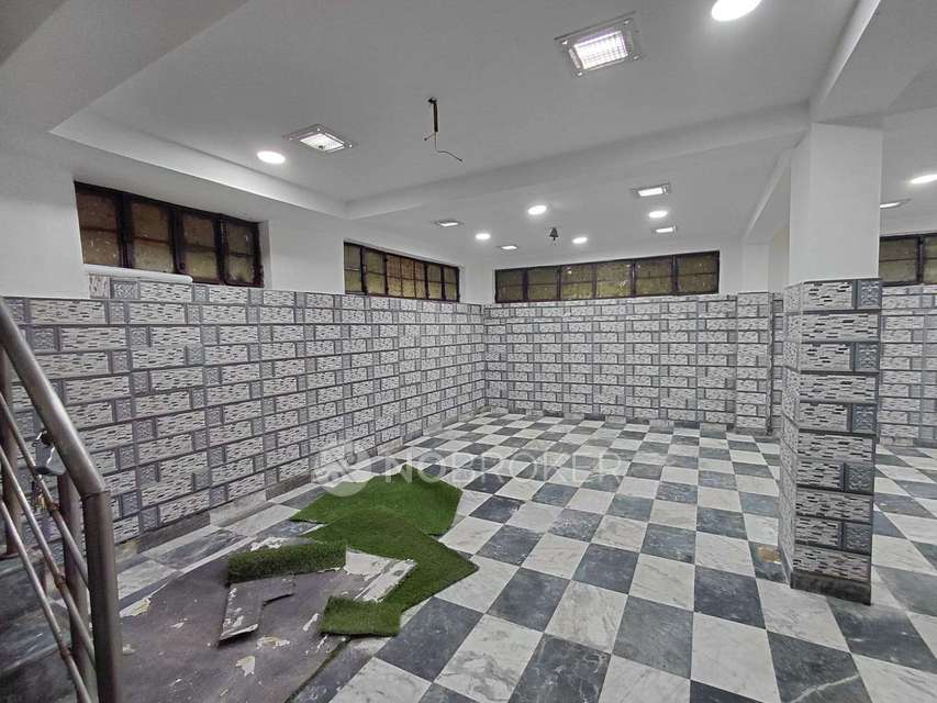 Office Space in Okhla, Delhi for sale 