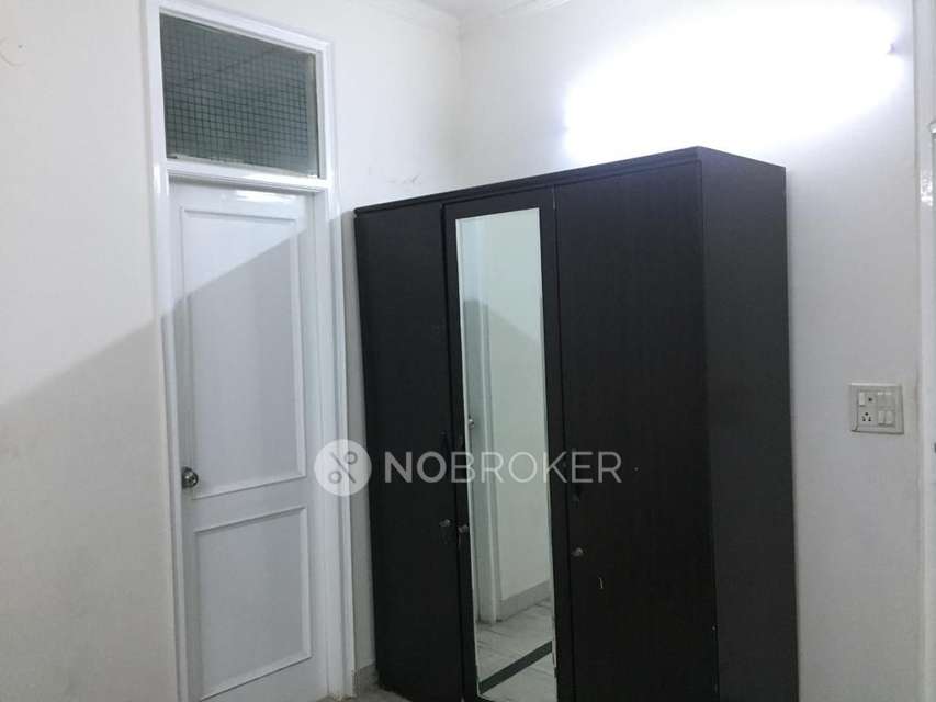 3 BHK Flat In Standalone  Building  For Sale  In Roop Nagar