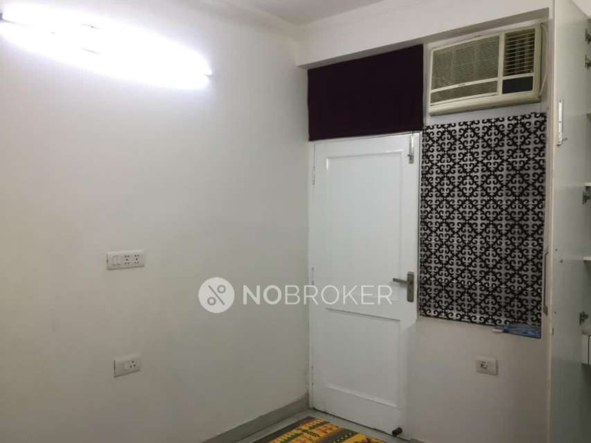3 BHK Flat In Standalone  Building  For Sale  In Roop Nagar