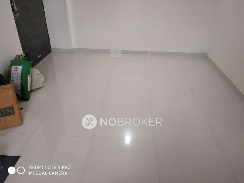 Shared Room for Female In 1 BHK  In Sankalp Apartment In Old Sangvi