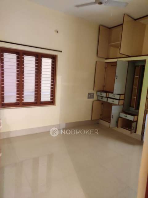 4+ BHK Flat For Sale  In Basaweshwara Nagar