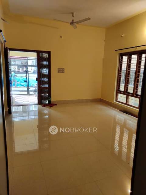 4+ BHK Flat For Sale  In Basaweshwara Nagar