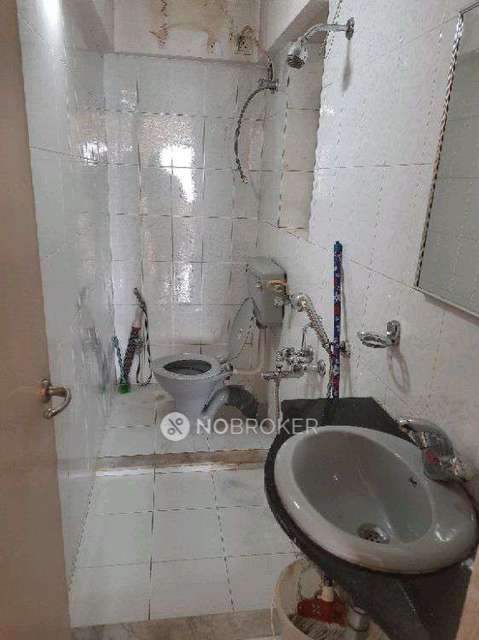 2 BHK Flat In Shirin Apartments For Sale  In Camp