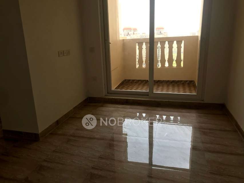 2 BHK Flat In Ansal Royal Heritage For Sale  In Sector 70