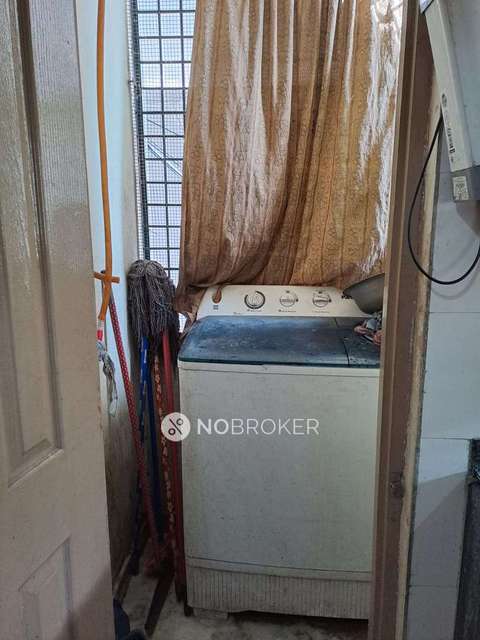 2 BHK Flat In Aziz Mansion  Humayun Nagar For Sale  In Masab Tank