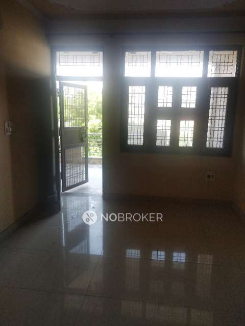1 BHK Flat for Rent  In Pratap Vihar 