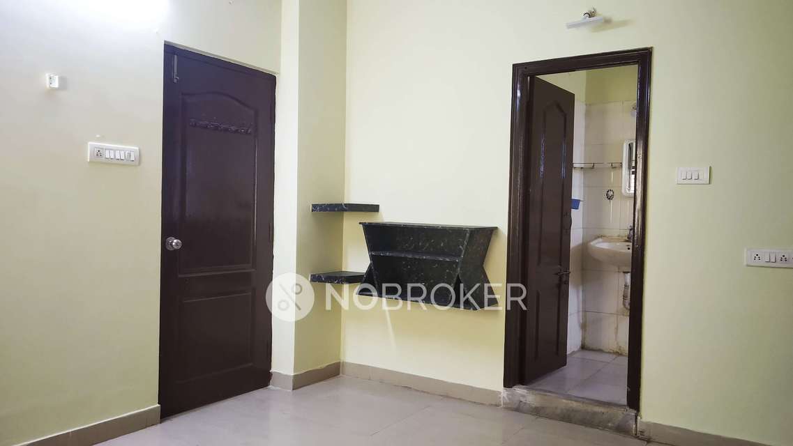 2 BHK Flat In Battini Enclave For Sale  In  Manikonda Jagir