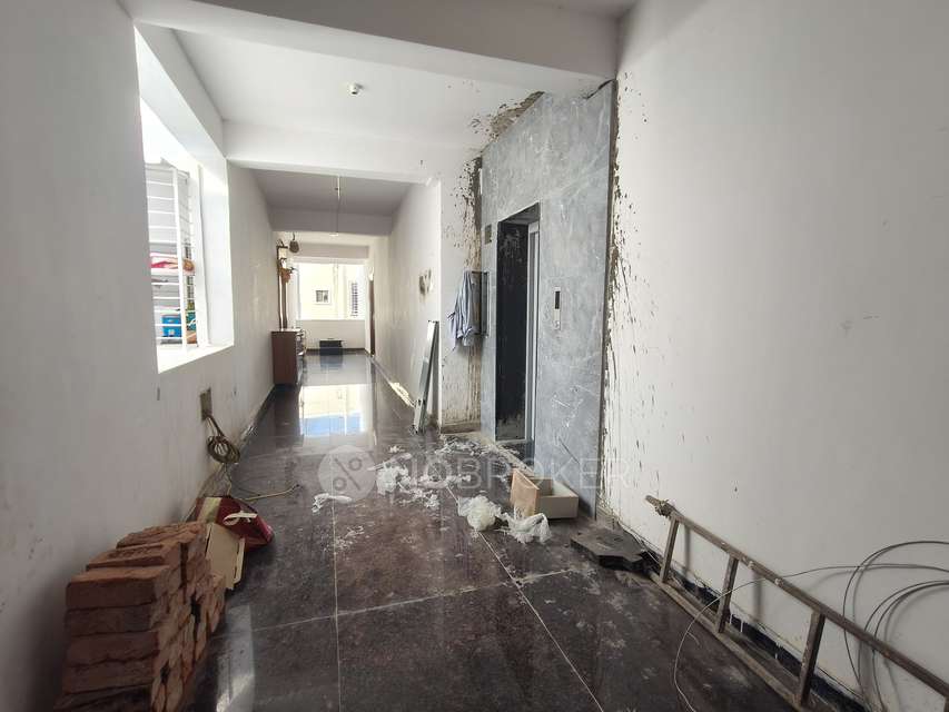 2 BHK Flat In Goldstone Jewel Park For Sale  In Puppalaguda